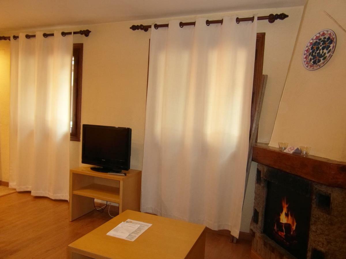 B06 - Mayor 22, 1º - Villmor Apartment Benasque Bagian luar foto