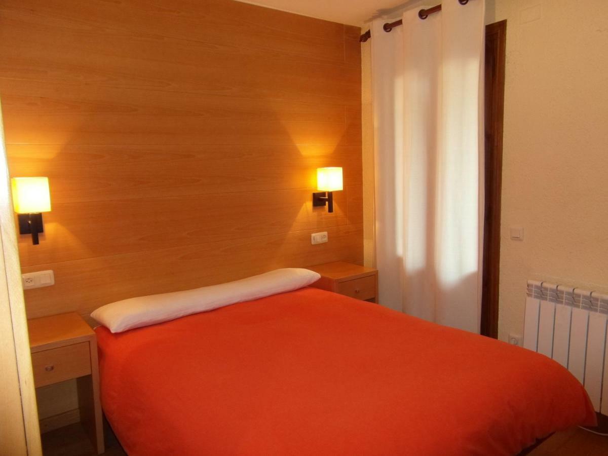 B06 - Mayor 22, 1º - Villmor Apartment Benasque Bagian luar foto